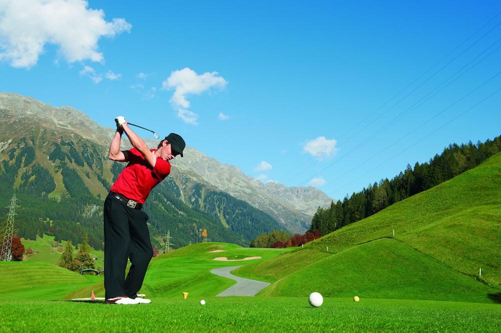 Hilton Garden Inn Davos Bagian luar foto