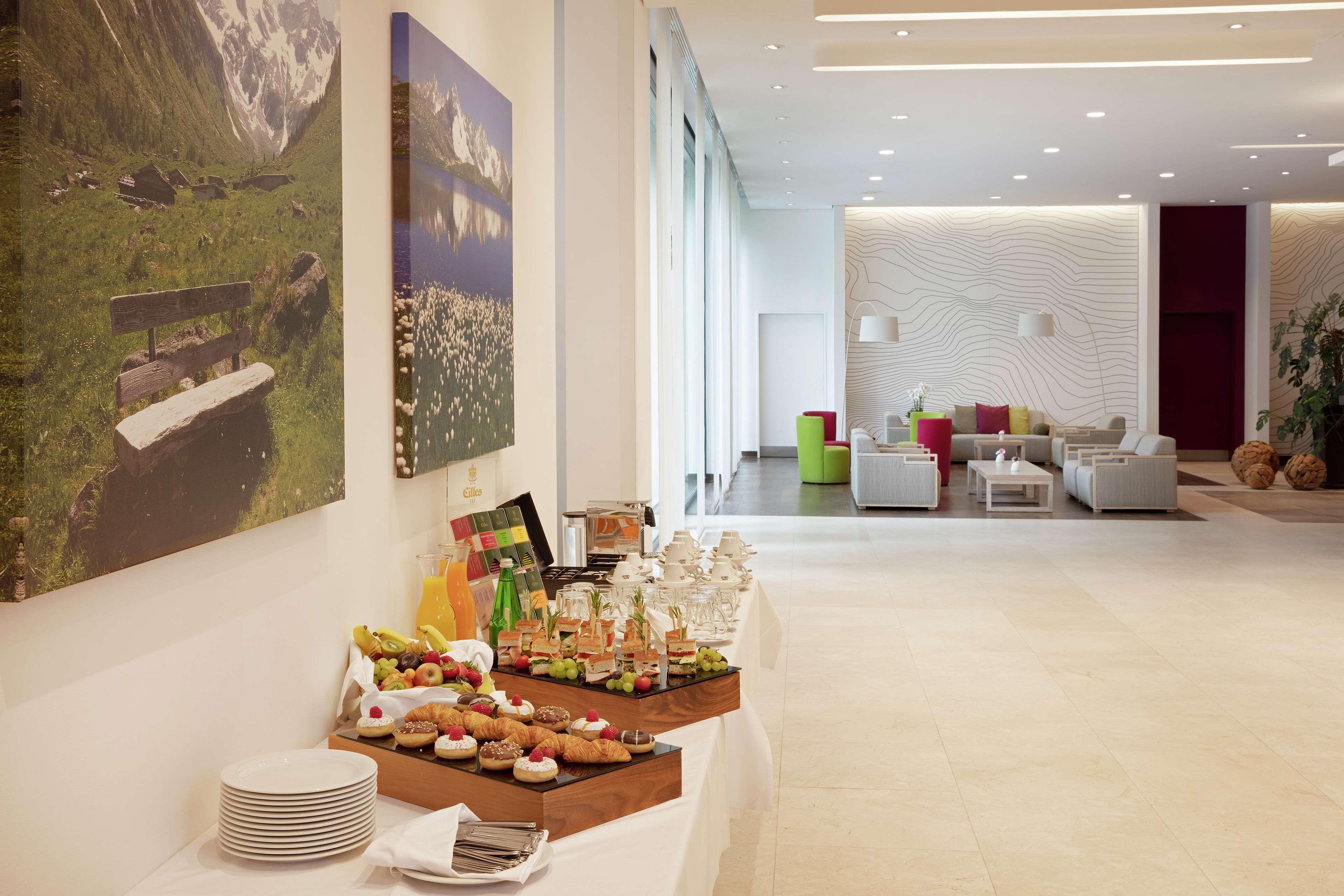 Hilton Garden Inn Davos Bagian luar foto