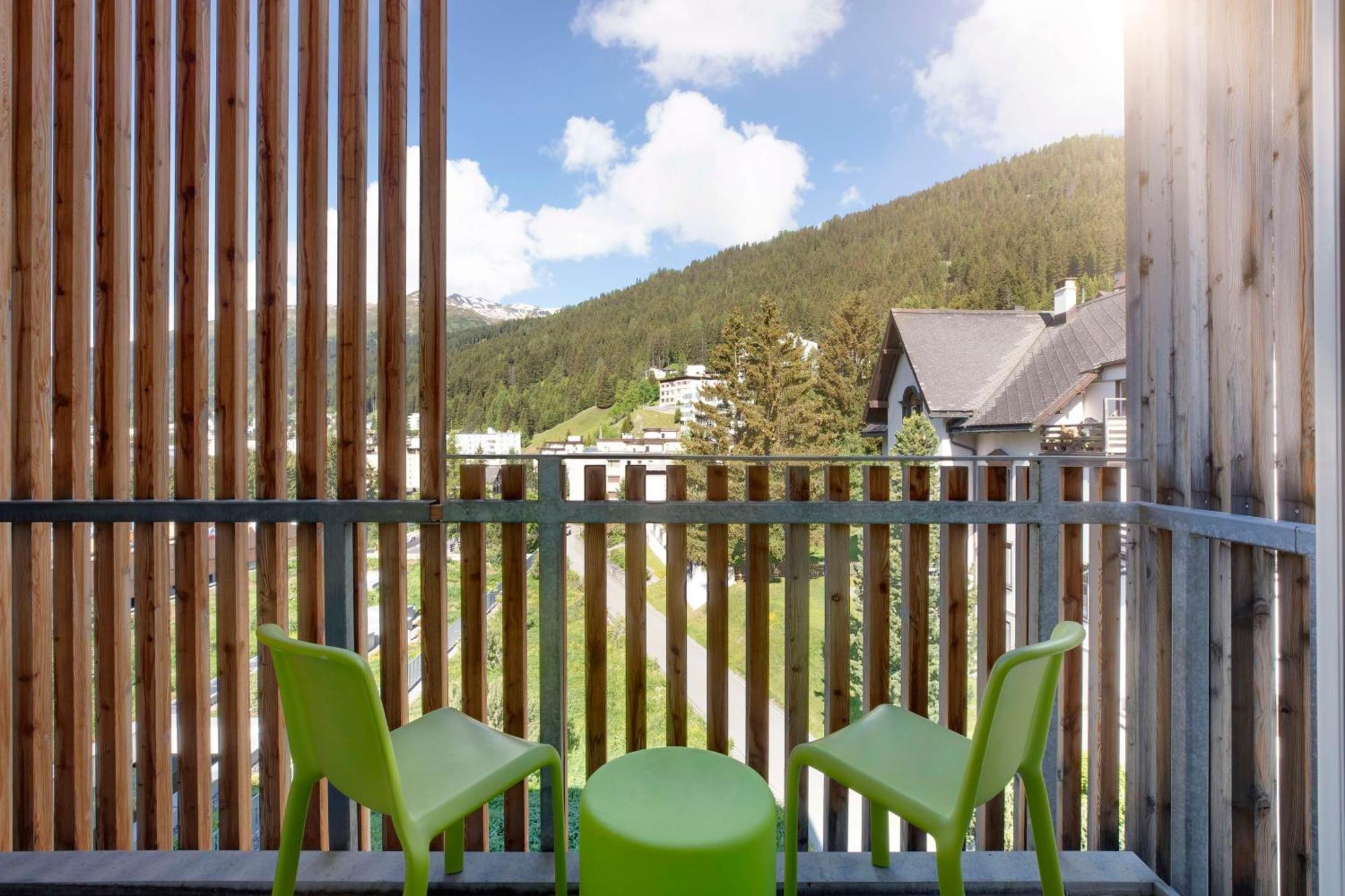 Hilton Garden Inn Davos Bagian luar foto