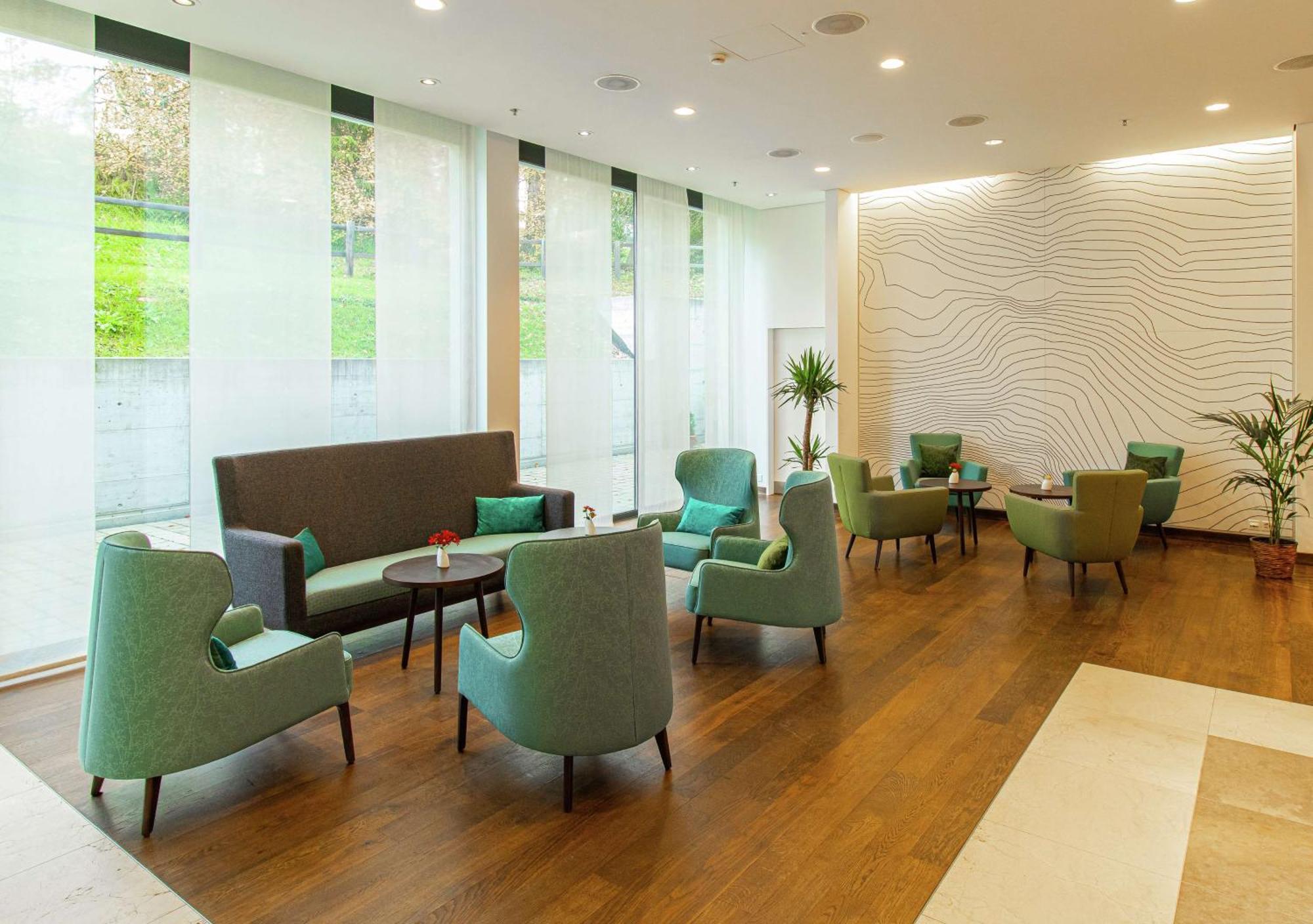 Hilton Garden Inn Davos Bagian luar foto
