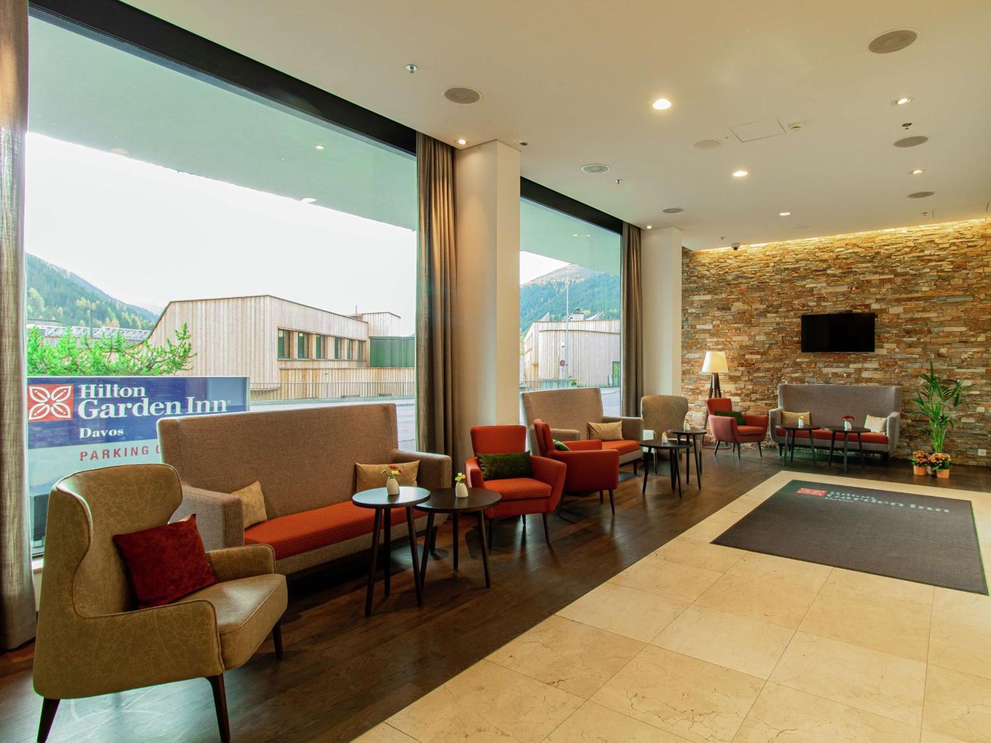 Hilton Garden Inn Davos Bagian luar foto