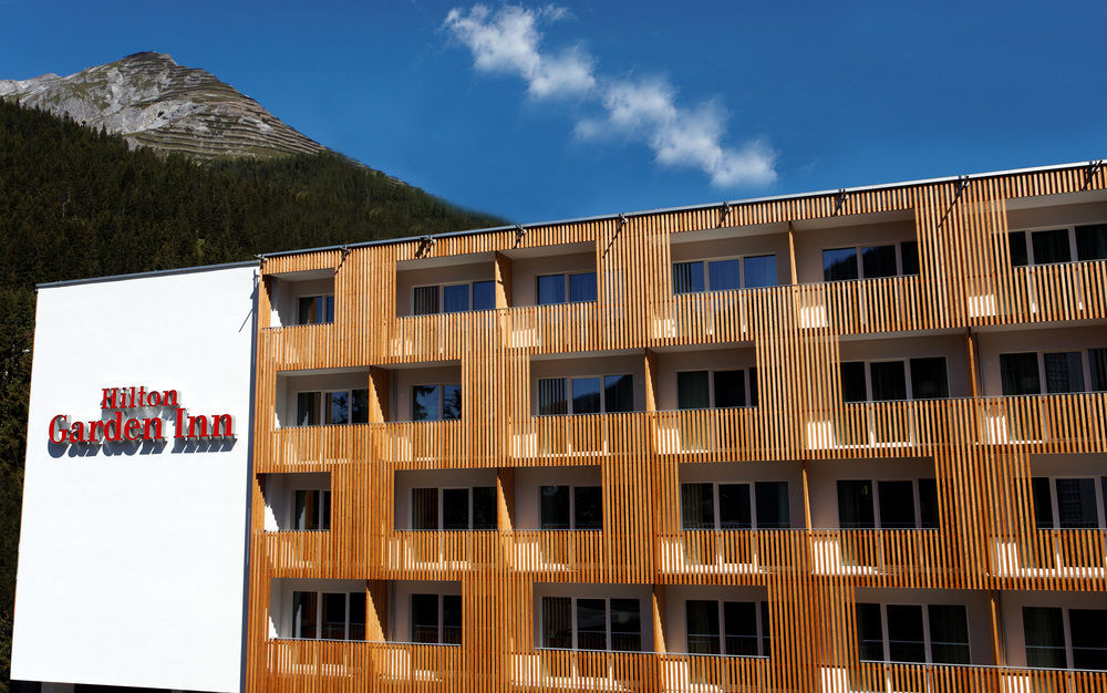 Hilton Garden Inn Davos Bagian luar foto