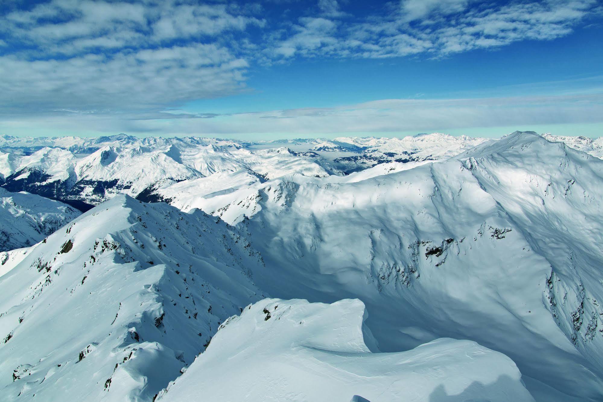 Hilton Garden Inn Davos Bagian luar foto